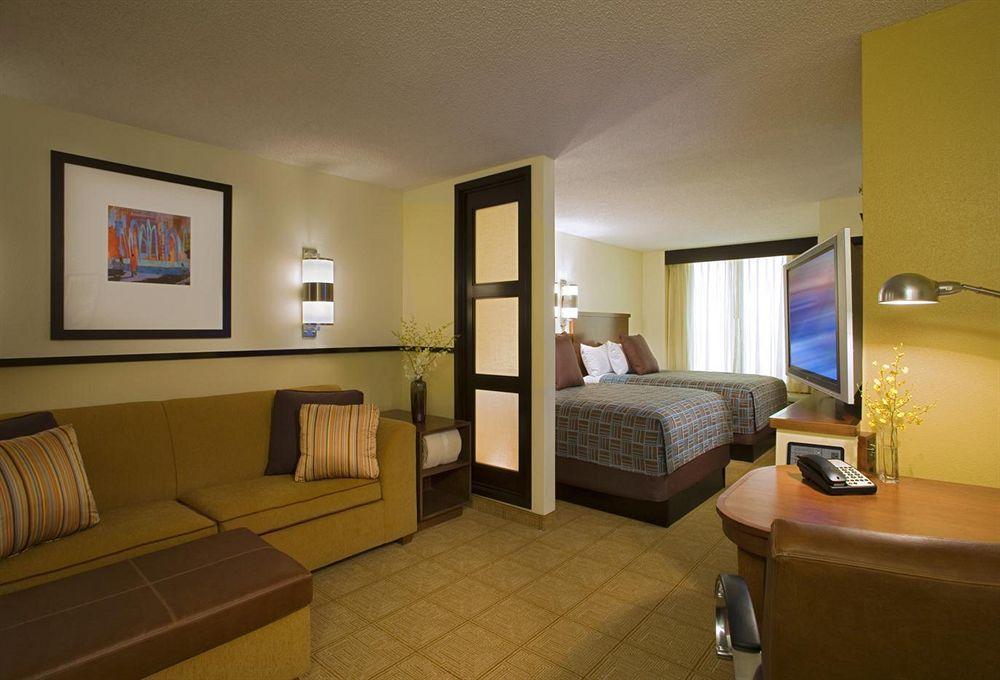 Hyatt Place Uncasville - Casino Area Room photo